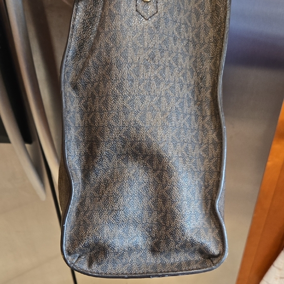 Michael Kors Brown and Tan Tote Bag - Picture 4 of 16